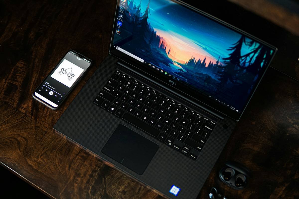 Shot of my Dell XPS 15 placed on my desk.